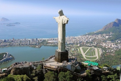 Statuia lui Hristos Răscumpărătorul din Rio de Janeiro, Brazilia