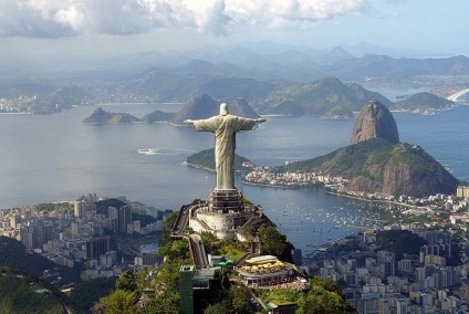 Statuia lui Hristos Răscumpărătorul din Rio de Janeiro, Brazilia