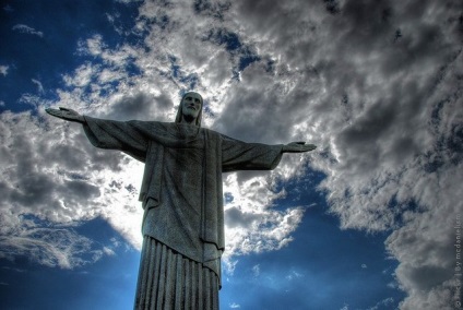 Statuia lui Hristos Răscumpărătorul din Rio de Janeiro, Brazilia