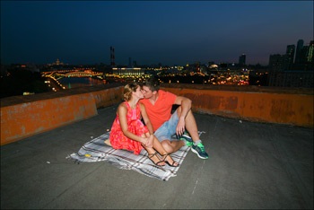 O dată pe acoperișul de la Moscova - un picnic sau cină pe acoperiș pentru un iubit