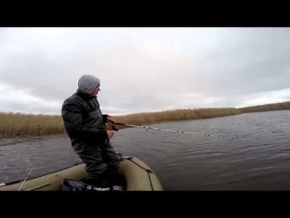 Lacul Tishkovo pescuit cabana sat 