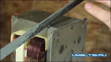 Spot Welding de la cuptorul cu microunde cu mâinile tale