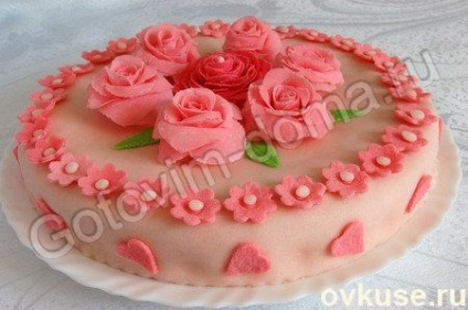 Cake rózsaszín álom - egyszerű receptek