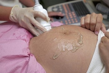 Afectarea uzi în timpul sarcinii, deteriorarea uzi la începutul sarcinii pentru făt