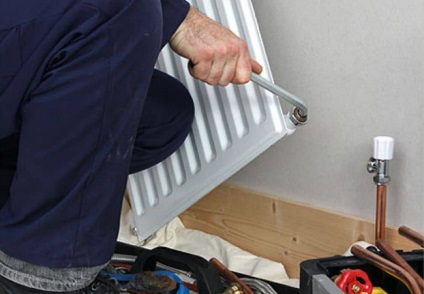 Înlocuirea bateriilor de încălzire în apartament pentru ceea ce este necesar și modul de respectare a acestora conform legii