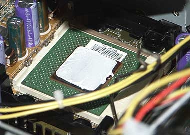 Hot csata Intel Pentium 4 és AMD Athlon XP nélkül megfelelő hűtés