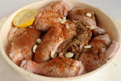 Friptură de pui în marinada de usturoi (rețetă foto pas cu pas)