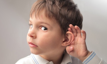 Csengetés és a zaj a fülben (tinnitus) után otitis