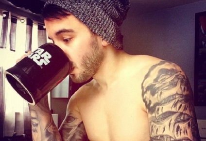 20 fotografii calde de la instagma doar bărbați și numai cafea