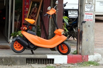 Închiriați o motocicletă și o mașină în Thailanda