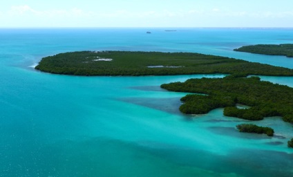 Belize este o gaură mare albastră