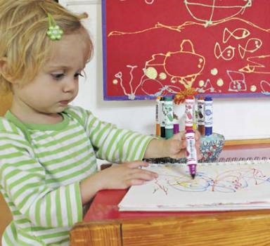 Hogyan kell felhívni a gyermek ceruzák, ceruza, markerek, előnyök és hátrányok