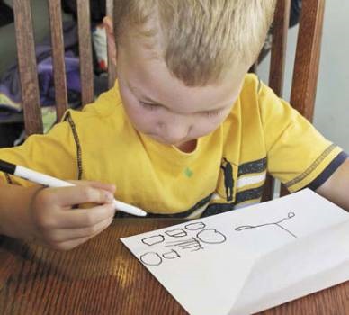 Cum de a desena un copil creioane, creioane, markeri, argumente pro și contra