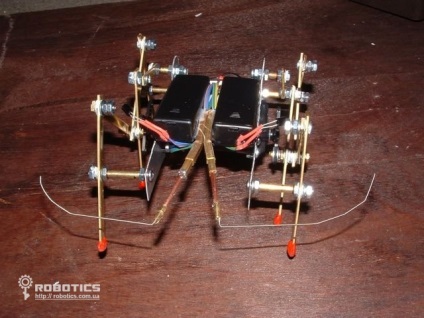 Diy lobsterbot - un robot simplu bazat pe amplificatorul lm386