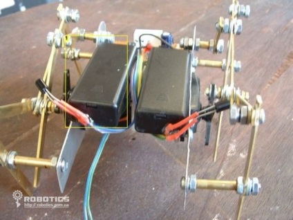 Diy lobsterbot - un robot simplu bazat pe amplificatorul lm386