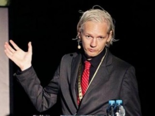 Julian Assange - biografie, informații, viață personală