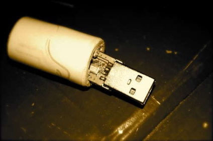 USB flash meghajtót a bor parafa