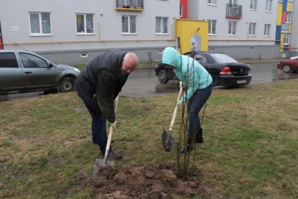 A polgármester segített lakosok Kaluga külvárosában eltűnjön dugulás