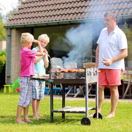 Grill sau grătar - care este mai necesar pentru proprietarul de vară