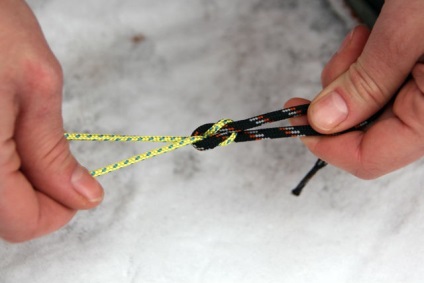 Cum să legați șireturile incorect