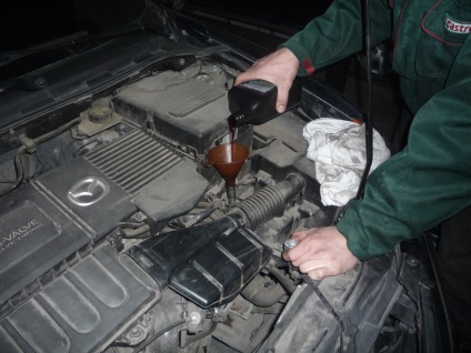 Ce fel de ulei ar trebui să toarn în vehicul?