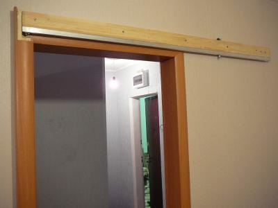 Cum se instalează o ușă glisantă
