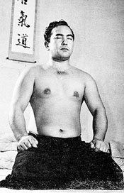 Koichi Tohei (a 10-a aikido, fondator al societății Ki) (p.