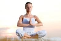 Terápiás jóga 5 egyszerű gyakorlatok a hát és derék, a szépség titkát, az egészségügy és érvek