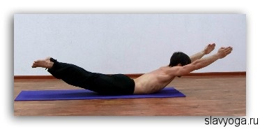 Makarasana (postura de crocodil), yoga, slavyoga