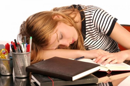 Az alváshiány hatásait és óvintézkedések