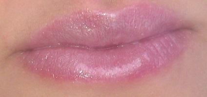 Lip gloss reviews reviewer (Efectele opiniei buzelor) Recenzii pentru glosarul de luciu