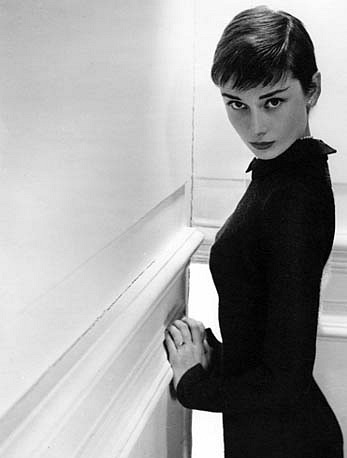 Audrey Hepburn - frumoasă și nefericită, chronoton