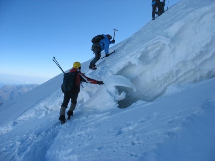 Mișcarea pe zăpadă în munți, secțiunea de alpinism Kryvbasalp