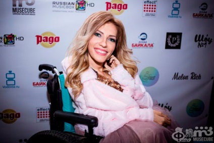 Singerul Julia Samalova și soțul ei Alexey Taran 38 cele mai bune fotografii