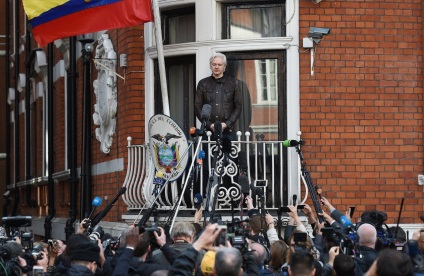 Profilul julian assange