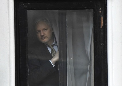 Profilul julian assange