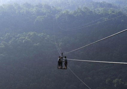 Călătorie în Asia satul chinezesc Yushan