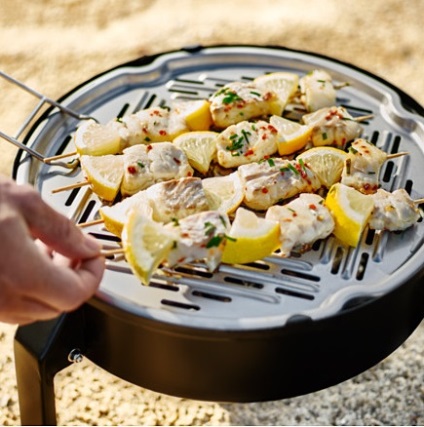 Fogunk egy piknik i-top termékek a kertben