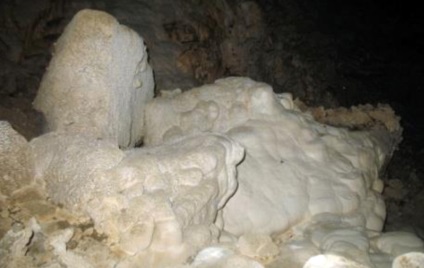 Speleoturismul pe turiștii Altai - Altai