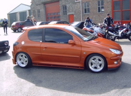 Tuning Peugeot, egy fotó szalon és optikai tuning peugeot 206