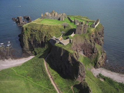 Dunnottar Castle (Dunnottar)