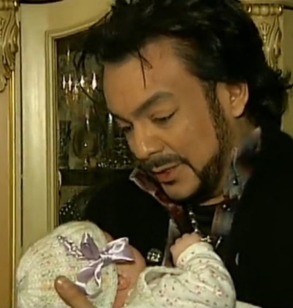 Fiica Filipp Kirkorov a zburat în Rusia (fotografie)