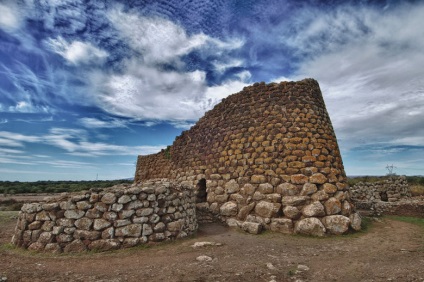 Vechile nuraghi turnuri pe sardinia - structuri misterioase - știri