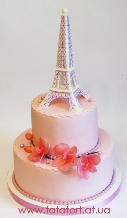 Turnul Eiffel pe tort