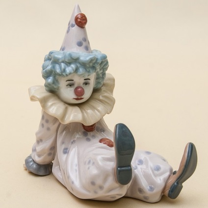 Porcelánfigura 