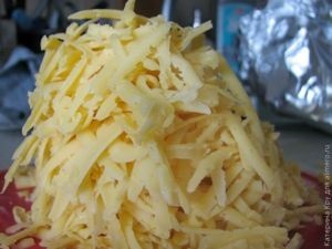 Hrană de hrișcă cu pui cu brânză