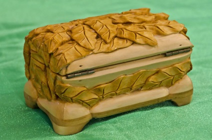 Fabricarea unei cutii din lemn de tei sculptate din lemn de stejar