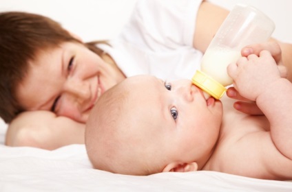 Cum să atragă laptele matern ca legat corect