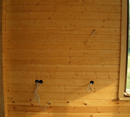 Cum să postați într-o casă de lemn, construirea portalului