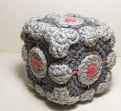 Companion Cube със собствените си ръце от играта Как да направим портала